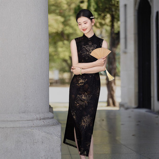 新中式高级感黑金无袖旗袍女改良日常气质复古苏州2026夏季新款长