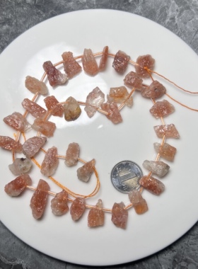 天然金草莓金太阳随形有孔原石半成品串DIY手链项链配件配饰