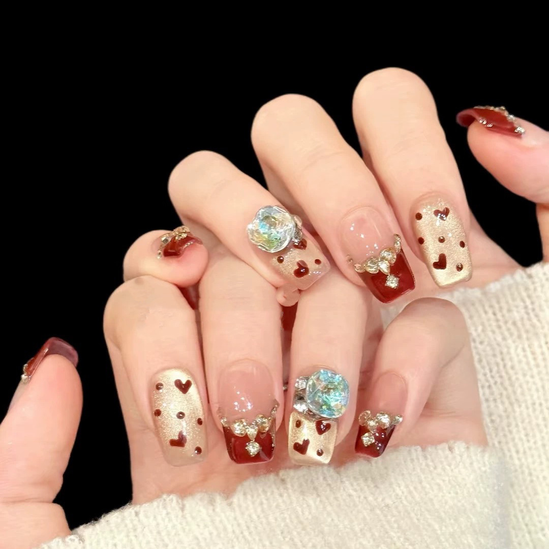 【日进斗金】林先生穿戴甲新年秋冬酒红猫眼堆钻短款手工穿指甲,彩妆/香水/美妆工具,穿戴甲/甲片,淘宝优惠券,粉丝福利购,淘宝优惠卷