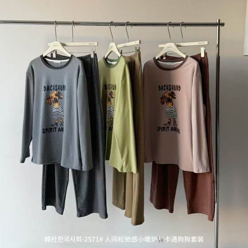 韩社小暖炉卡通狗德绒家居服套装女秋冬加厚舒适休闲宽松圆领睡衣