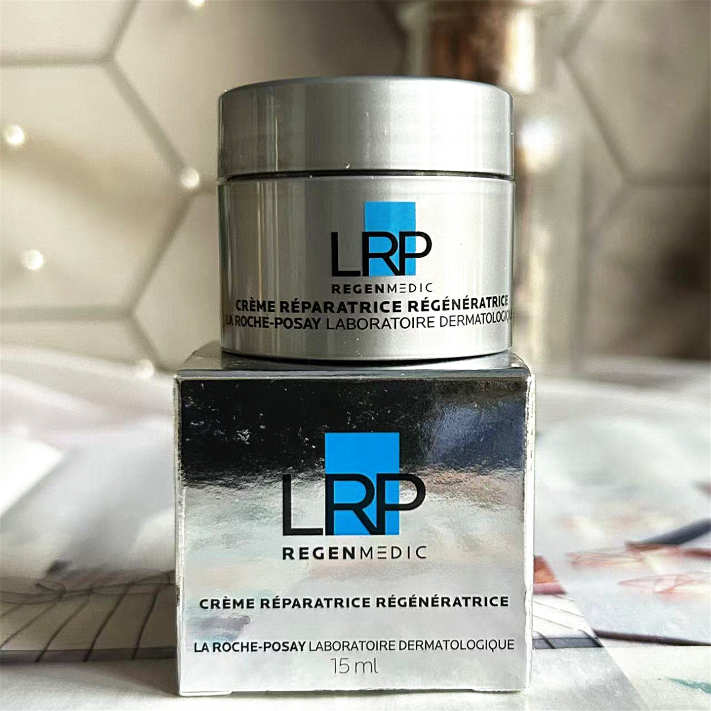 理肤泉光电霜赋活修护面霜