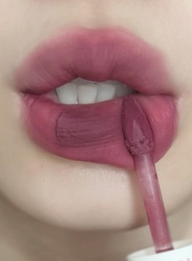 橄榄皮灰粉紫调！akf唇泥m28雾面哑光裸色系口红女唇釉学生afk的