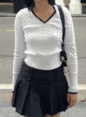 甜美清新风修身显瘦学院风毛衣少女风v领套头纯色时尚长袖上衣冬