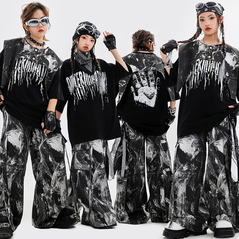 儿童街舞潮服男童嘻哈黑白舞蹈服套装hiphop酷帅女童架子鼓演出服