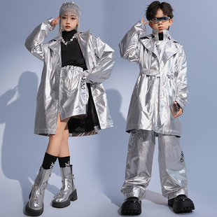 儿童街舞演出服亮银风衣炫酷太空宇航服未来机器人科技感走秀表演