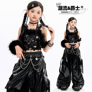 儿童街舞演出服嘻哈女童爵士舞服装潮酷女孩夏季黑色亮片吊带套装