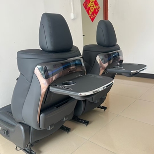 丰田埃尔法20系30系40系多功能小桌板带角度调节氛围灯杯托脚踏板