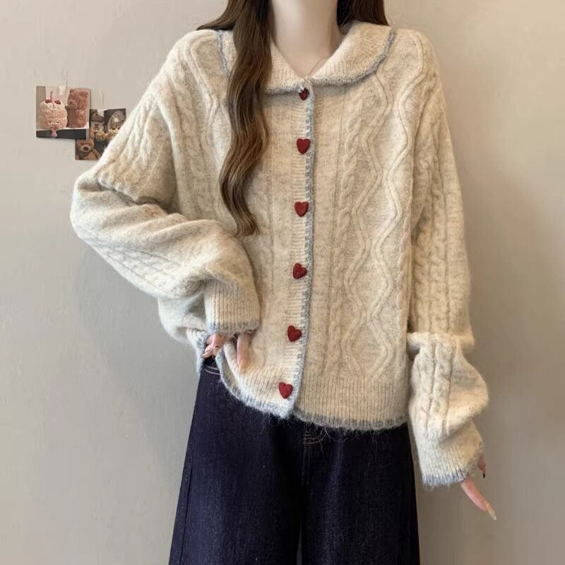 大码胖mm春秋季复古爱心扣慵懒风娃娃领麻花毛衣女宽松针织衫外套