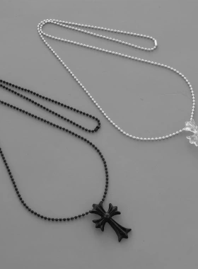 新款克罗*系列经典款十字架项链 简约气质高级感黑白色十字架锁骨
