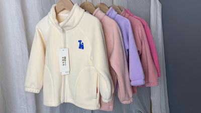 宝宝女童奥粒绒儿童外套摇粒绒男宝外套保暖两面复合穿内胆冲锋衣