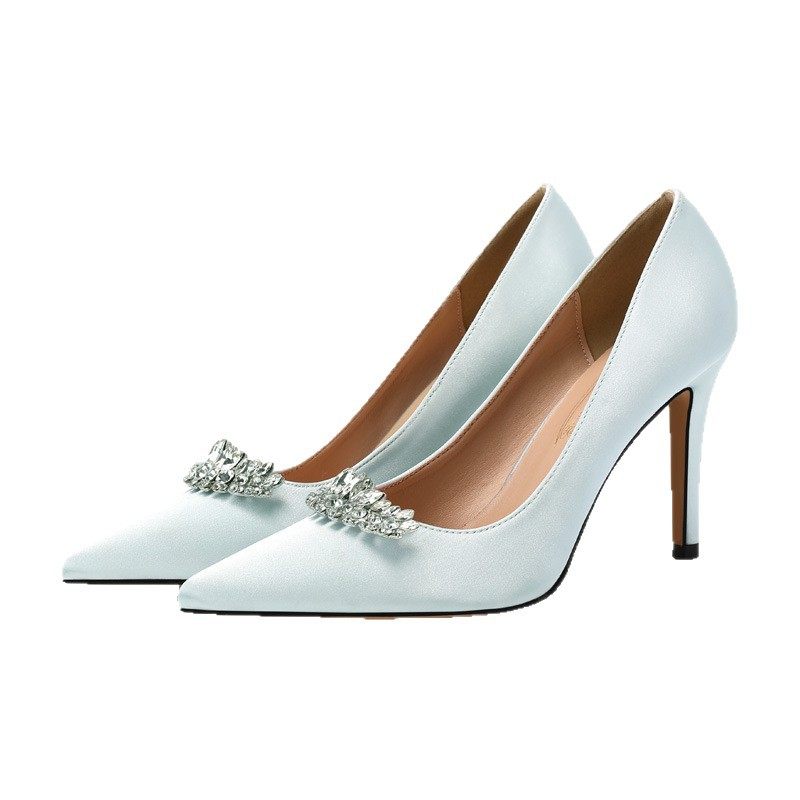 白色高跟鞋细跟尖头缎面水钻扣浅口单鞋婚鞋伴娘鞋低跟黑色工作鞋,女鞋,浅口单鞋,淘宝优惠券,粉丝福利购,淘宝优惠卷
