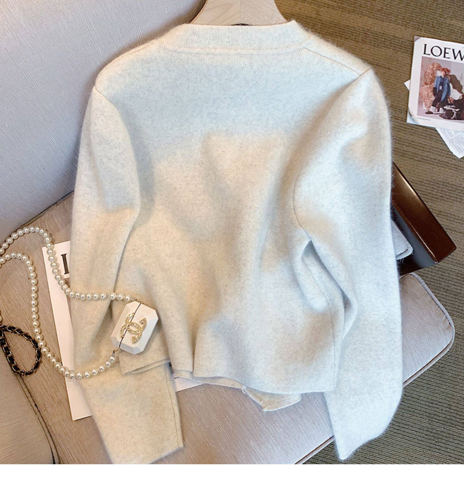 FIRST-LINE BRANDS CUT LABELS WOMENS CLOTHING BIG BRANDS FOREIGN TRADE EXPORTS UNIQUE SAMPLES AUTUMN AND WINTER DIAGONAL BUTTONS IRREGULAR KNITTED SWEATERS