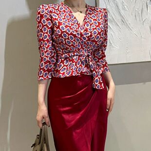 碎花衬衫上衣女收腰泡泡袖v领印花法式花色显瘦复古气质修身港风