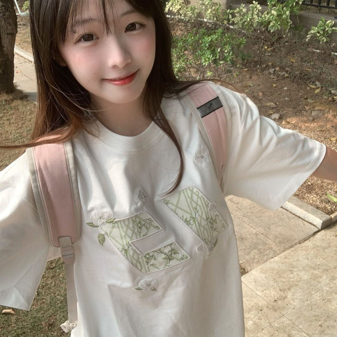 美式超火字母刺绣新款夏季纯棉学生BFT恤衫宽松短袖小众T恤上衣服