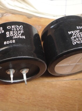 原装 日本松下 200V820UF HB 35*25 105度