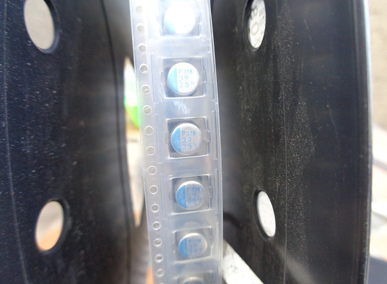 39UF 25V 日本黑金刚 PXF 固态贴片 高频低阻 可代25V33UF 6X6