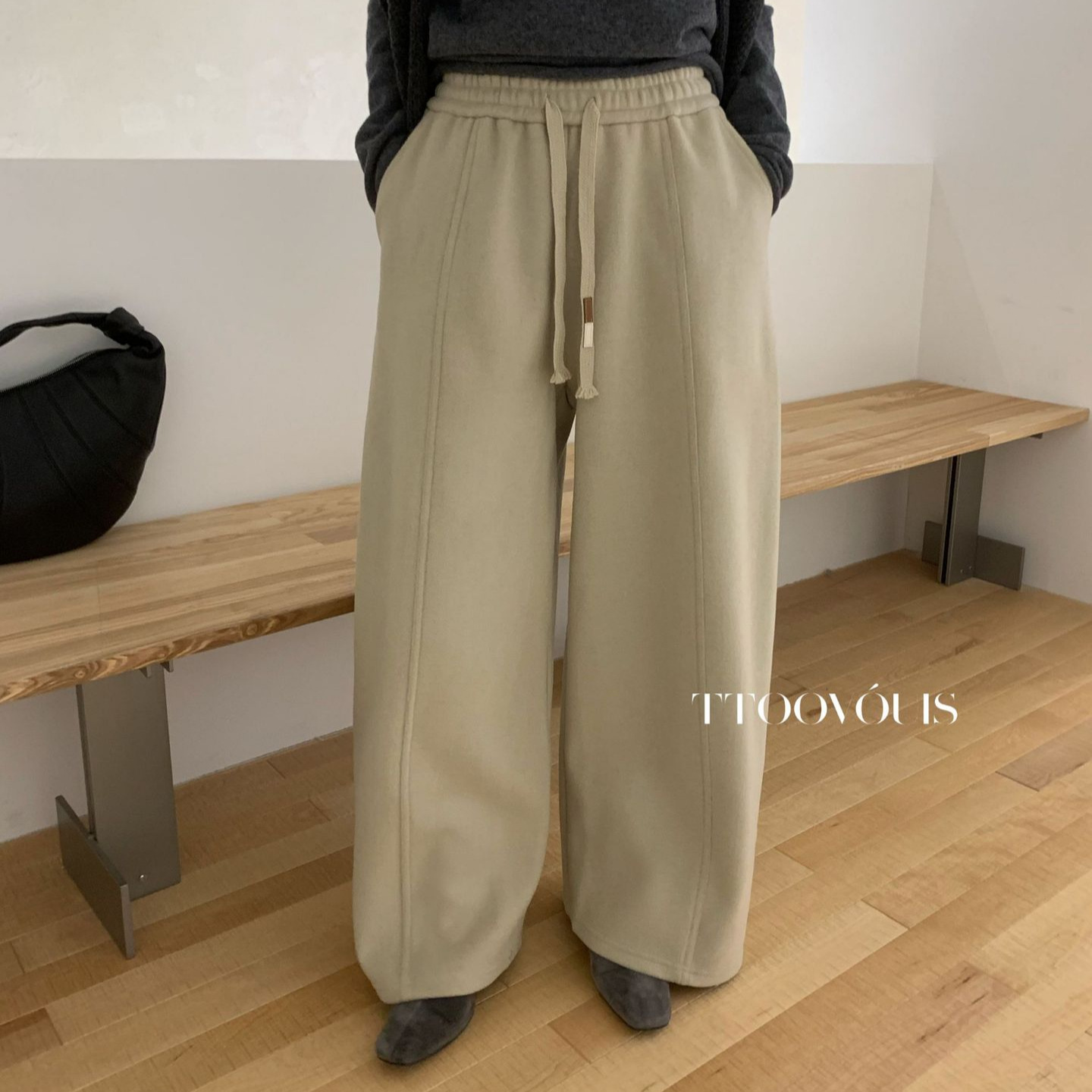 TTOO VOUIS冬季2405加绒宽松阔腿长裤抽绳松紧腰抽绳休闲卫裤女厚