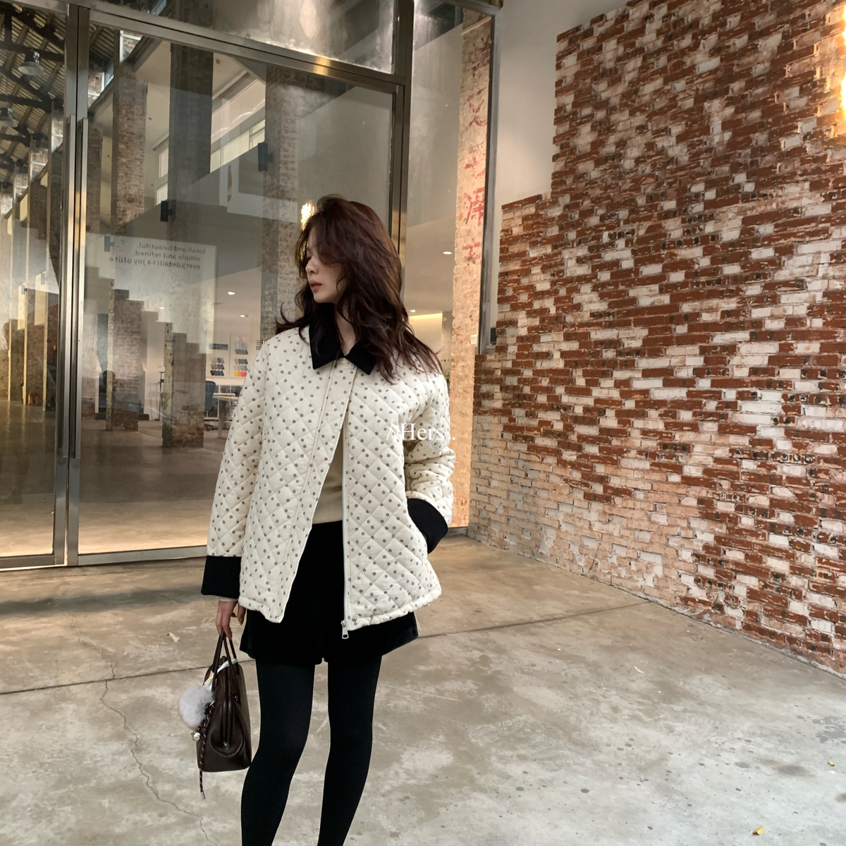 Hers-2025冬上新韩系时尚女简约复古撞色Polo领小碎花棉服92626#