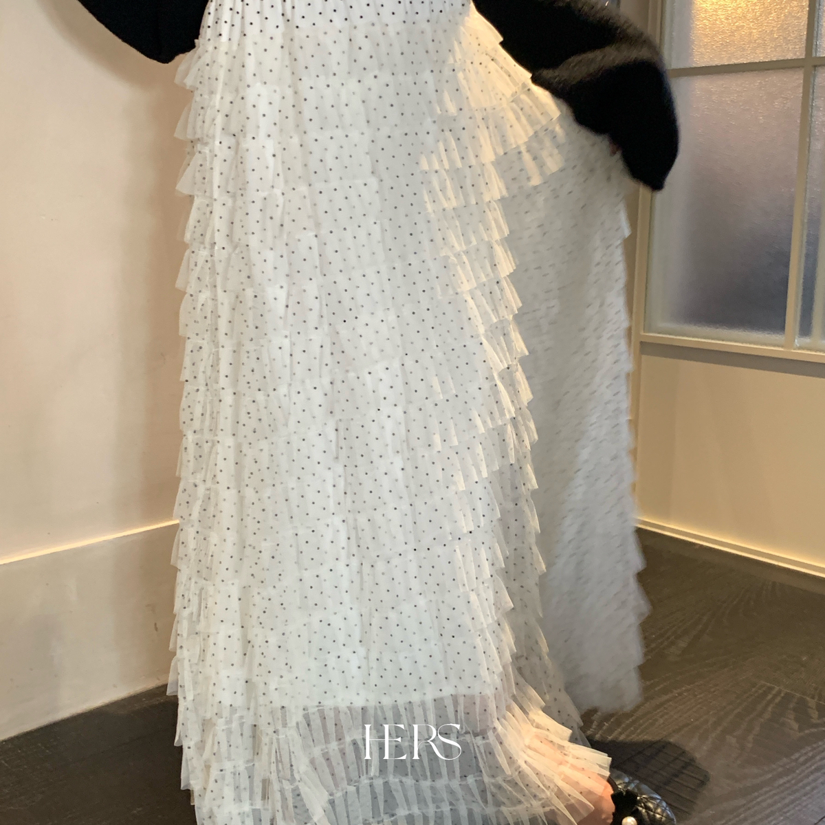 Hers-冬上新韩标简约韩系日常氛围感抓绒蛋糕波点半身裙92804
