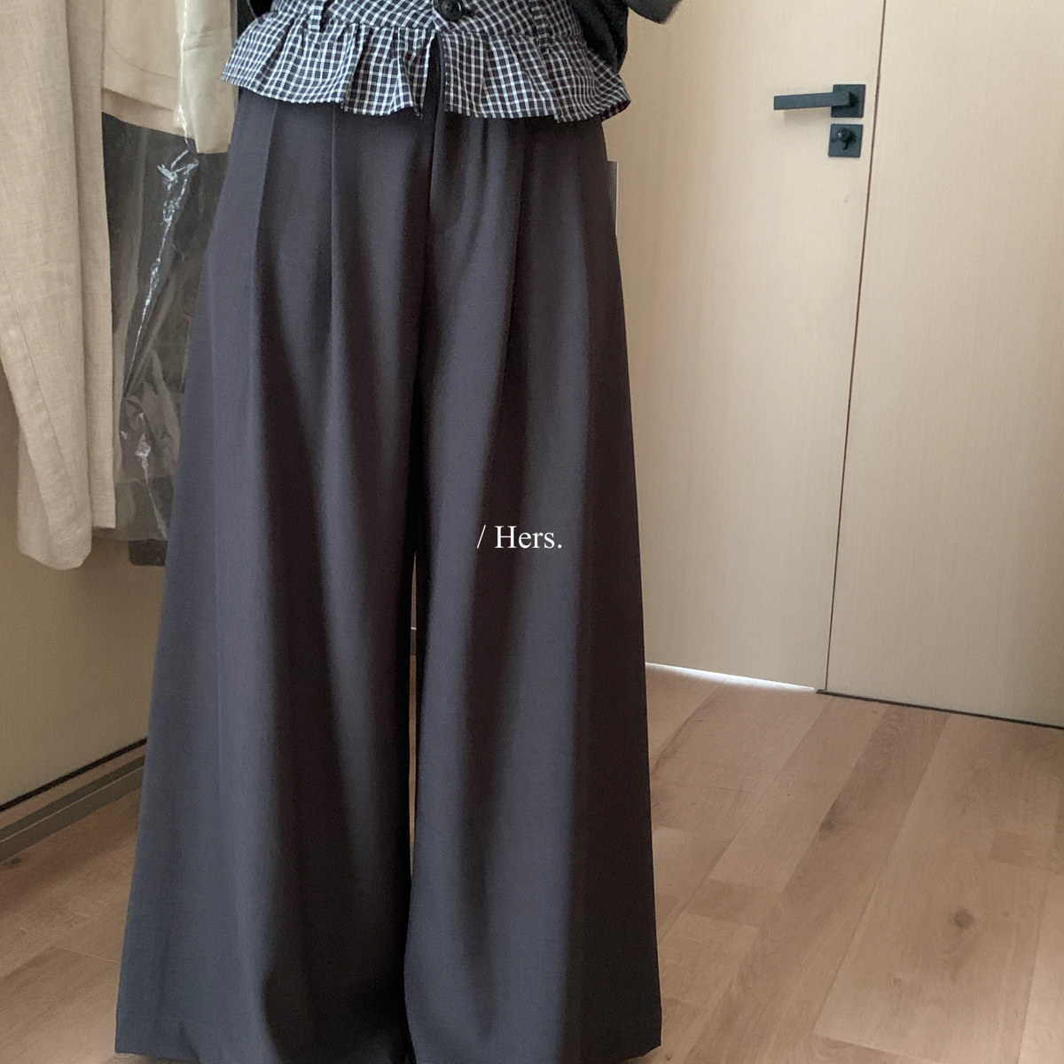 Hers-2025秋上新简约韩系百搭小众设计感小裙摆拼接休闲裤92235#