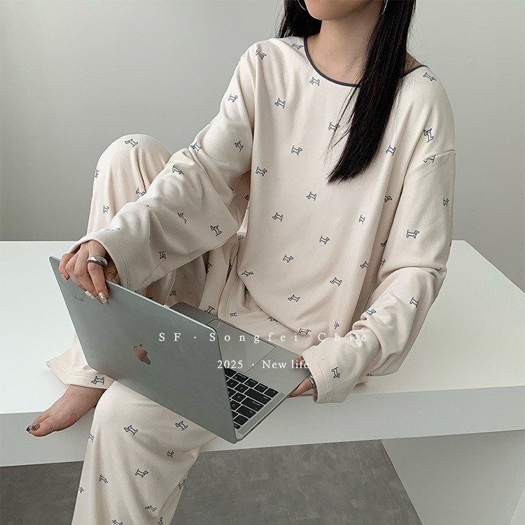 腊肠狗澳绒睡衣女套装秋冬新款薄绒宽松家居服两件套保暖可爱