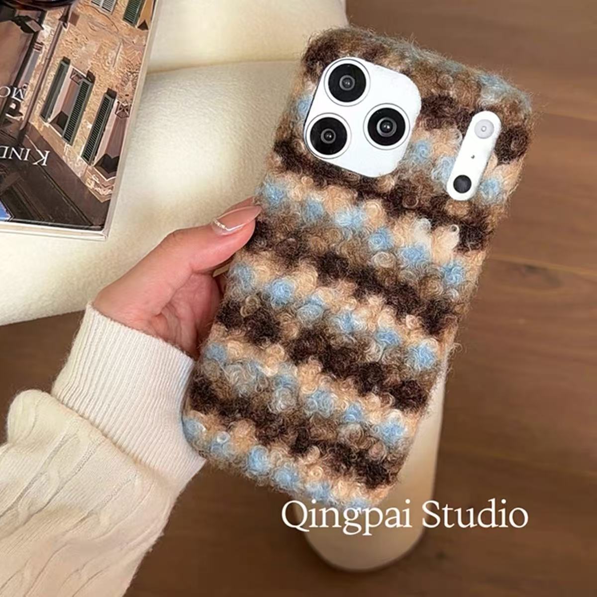 秋冬款ins风网红毛绒布艺布料毛茸茸苹果14适用iPhone17promax女款16pro手机壳1+15/13/12/11一加ace6/5pro/3