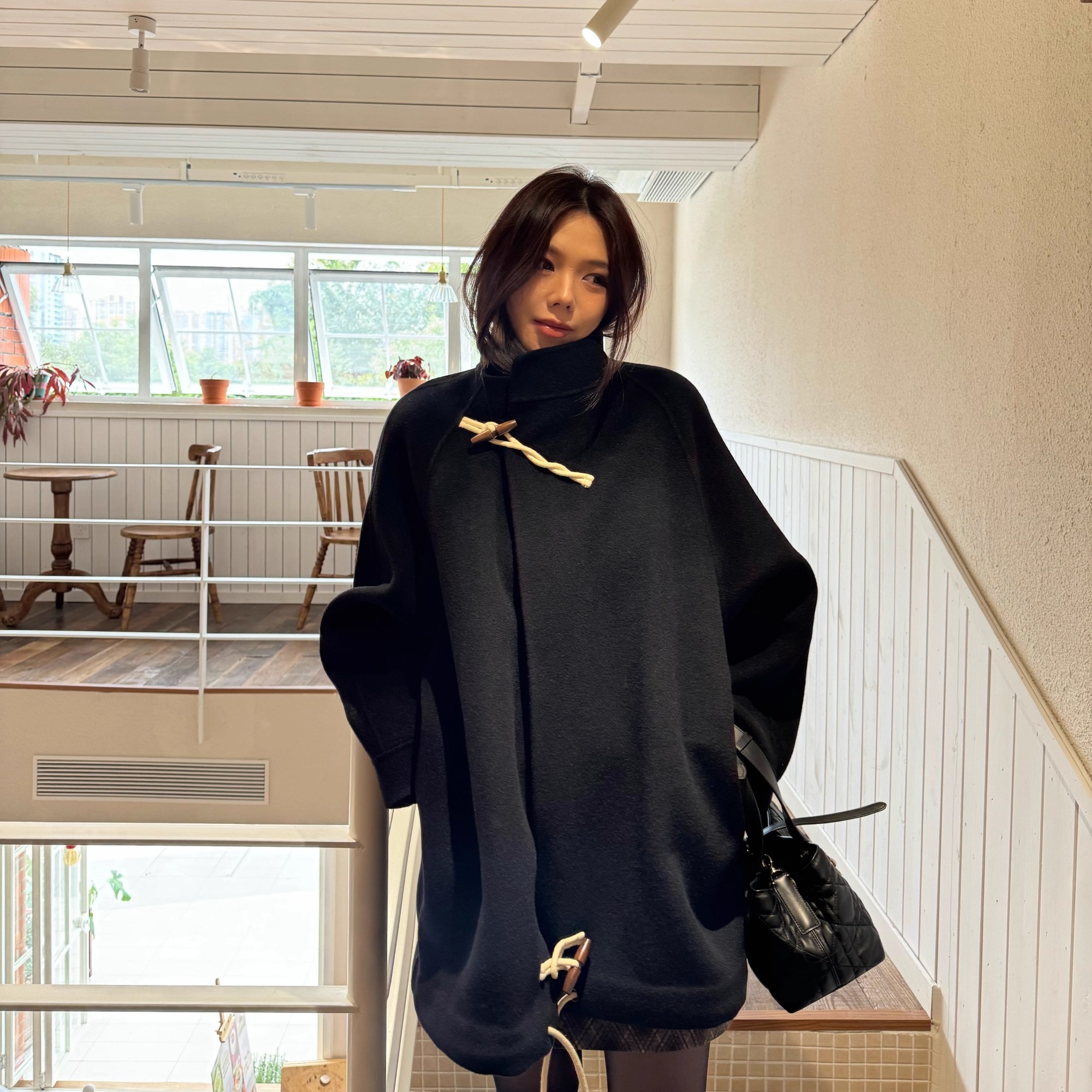 牛角扣毛呢外套女中长款呢大衣