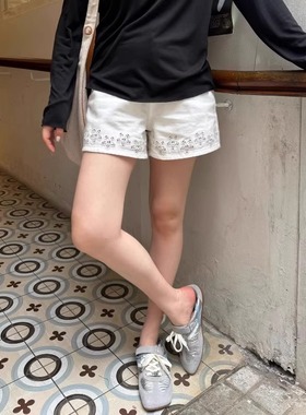 3ts夏季小香风立体镂空牛仔短裤白色山茶花刺绣显瘦裤子