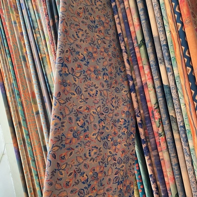 高档120支香榕缎面料 仿香云纱布料人造棉绵绸料高支密旗袍料染底