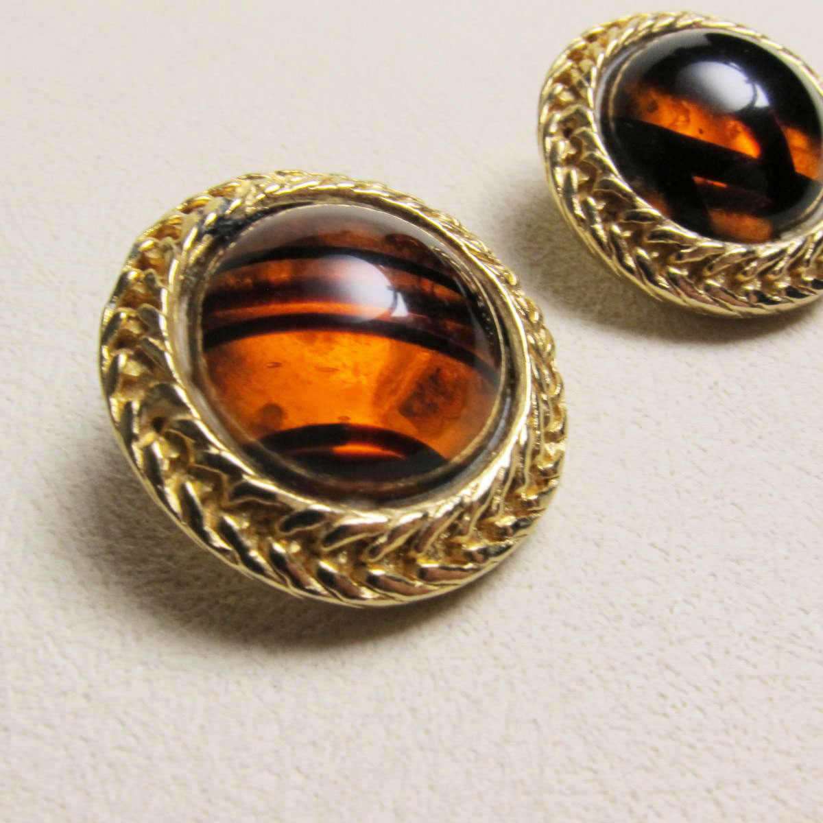 【Gay Boyer 中古款】鎏金虎眼纹琉璃耳夹~Jessie的维琴察 中古,个性定制/设计服务/DIY,其它饰品定制,淘宝优惠券,粉丝福利购,淘宝优惠卷