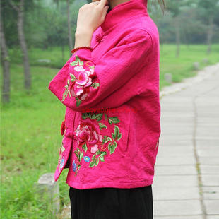 春秋新款民族风妈妈装短外套高端精品刺绣大码立体绣花喇叭袖上衣