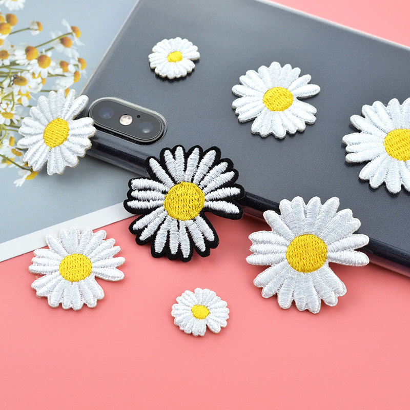 gd同款小雏菊图案刺绣布贴裤子破洞修复装饰衣服补丁贴布贴补贴