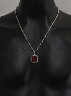 新款夜光红宝石吊坠情侣款5A锆石微镶轻奢高级感实心满钻嘻哈项链