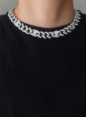 欧美超闪咖啡豆拼接一翻盖古巴链