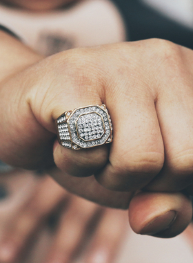 欧美风钛钢超闪满钻夜店蹦迪戒指