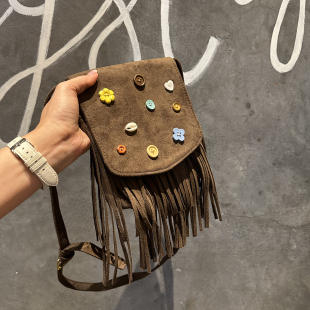 良汇流苏包女2025秋季新款复古皮原创设计感波西米亚单肩斜挎包包