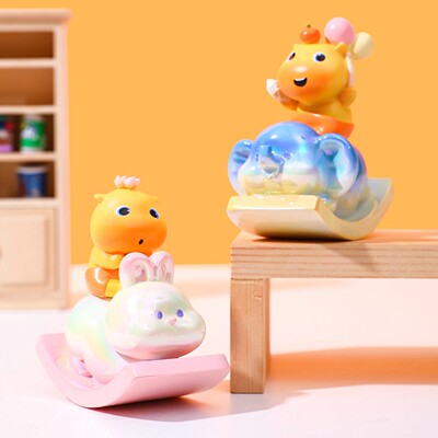 正版水豚噜噜摇摇乐摆件小礼品