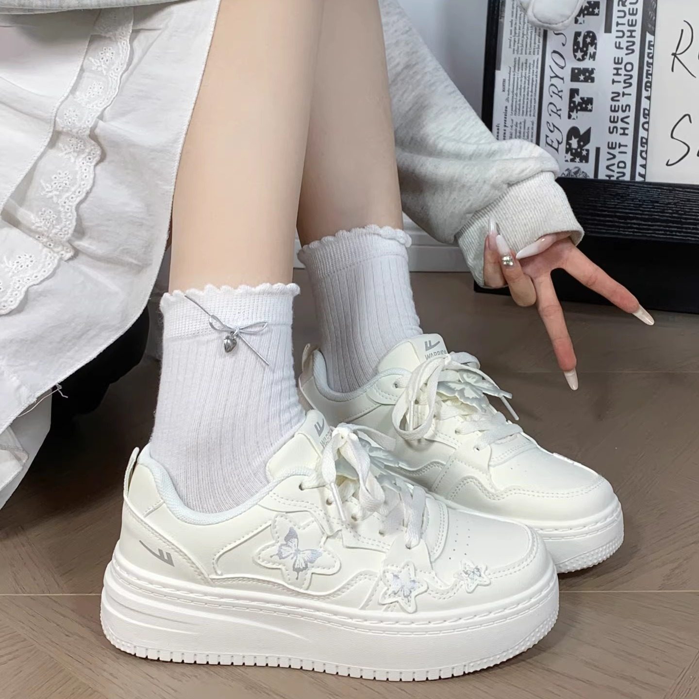 回力小白鞋秋冬经典潮流女鞋蝴蝶学生板鞋百搭厚底增高爆款鞋子,女鞋,休闲板鞋,淘宝优惠券,粉丝福利购,淘宝优惠卷