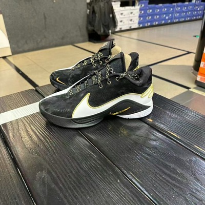 耐克男子舒适百搭运动篮球鞋