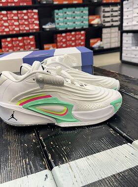 Nike男鞋 Luka 3东契奇3代缓震轻便透气训练运动篮球鞋HQ5055-107