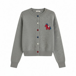 航邦祺小马刺绣圆领针织开衫 476 林小雅专享