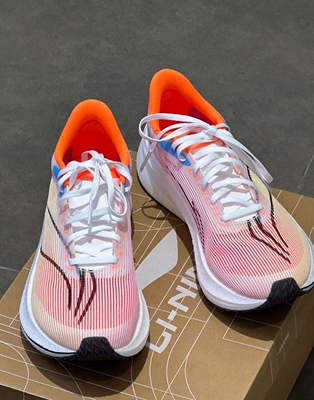 LiNing李宁反光䨻丝高回弹