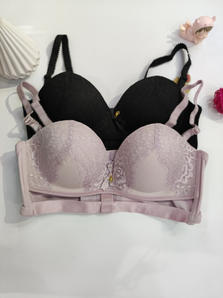 女士半杯文胸中厚聚拢托胸收副乳两排扣无痕内衣时尚蕾丝性感透气