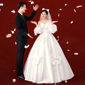 法式缎面轻婚纱2023新款秋冬可爱公主风一字肩蝴蝶结新娘主纱长袖