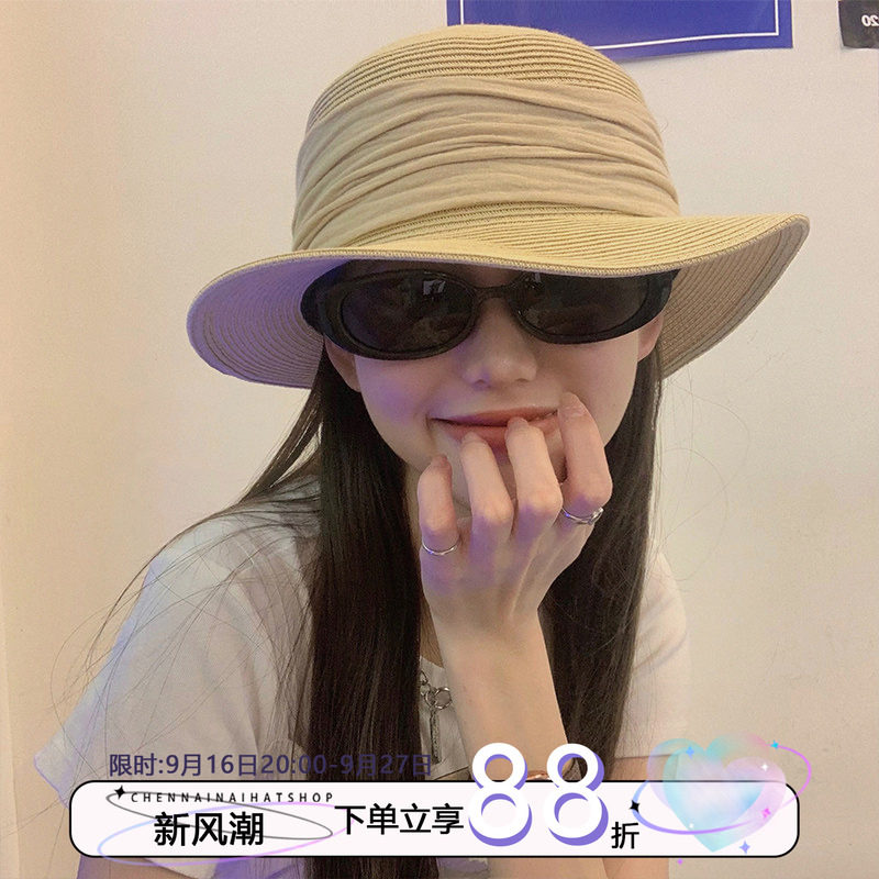 草帽的优雅气质平顶女夏季出游帽图片
