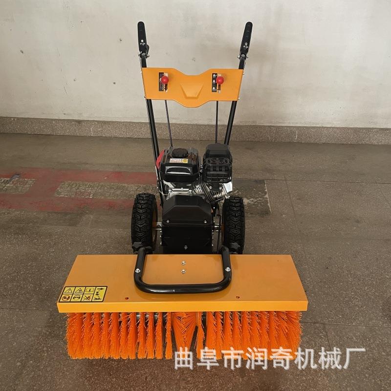 手推式蛟龙旋转自动清雪机手扶式汽油动力加大毛刷扫雪机