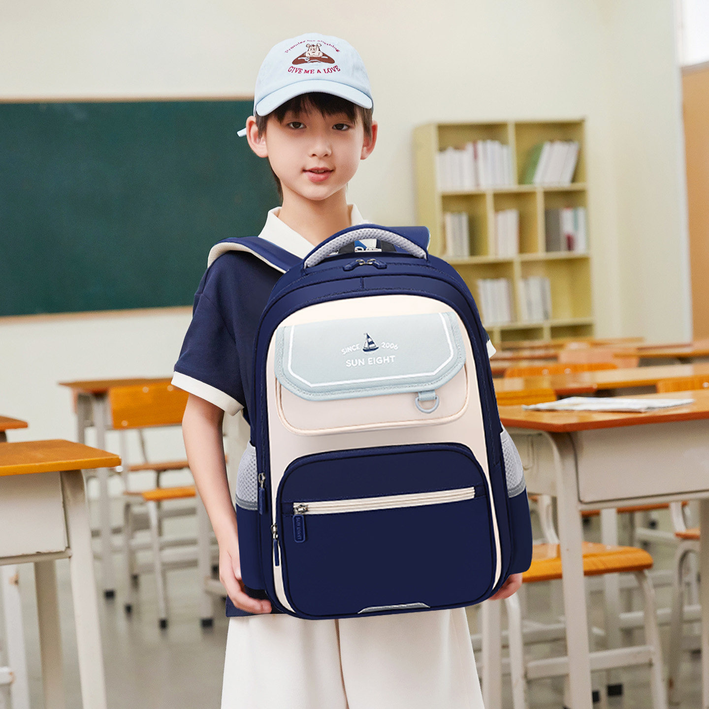 阳光8点书包女生小学生护脊减负超轻女孩男童儿童一三四到六年级