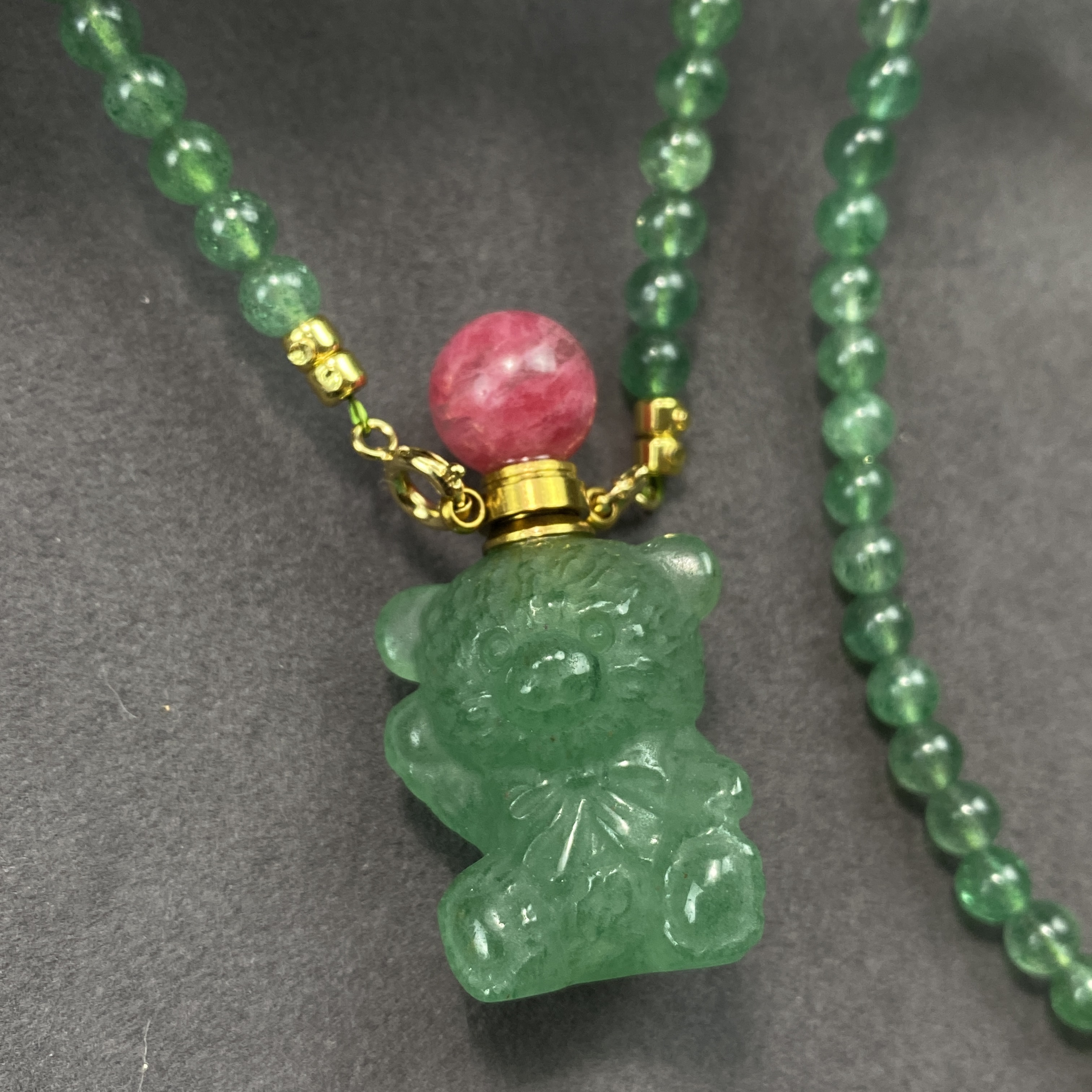 天然绿草莓晶小熊香水瓶吊坠空瓶可装胎毛朱砂粉末状樱花雨盖子