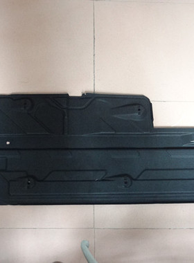 适配奔驰C级W204 C220C280C320C180车身底板车身下护板车身底侧护