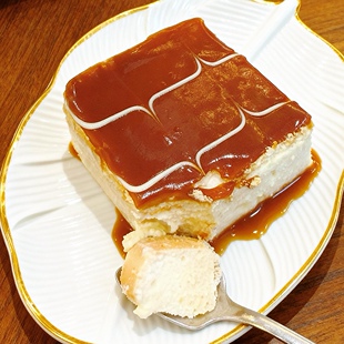 土耳其焦糖三奶蛋糕网红甜品盒子手工现做动物奶油健康零食糕点心